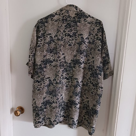 Firethorn Men's Short Sleeve Shirt 100% Silk Medium - Picture 3 of 4